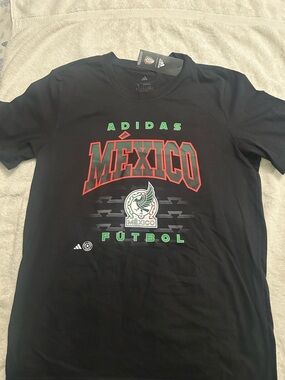 adidas Black MÉXICO Futbol Graphic Tee with Red & Green Accents